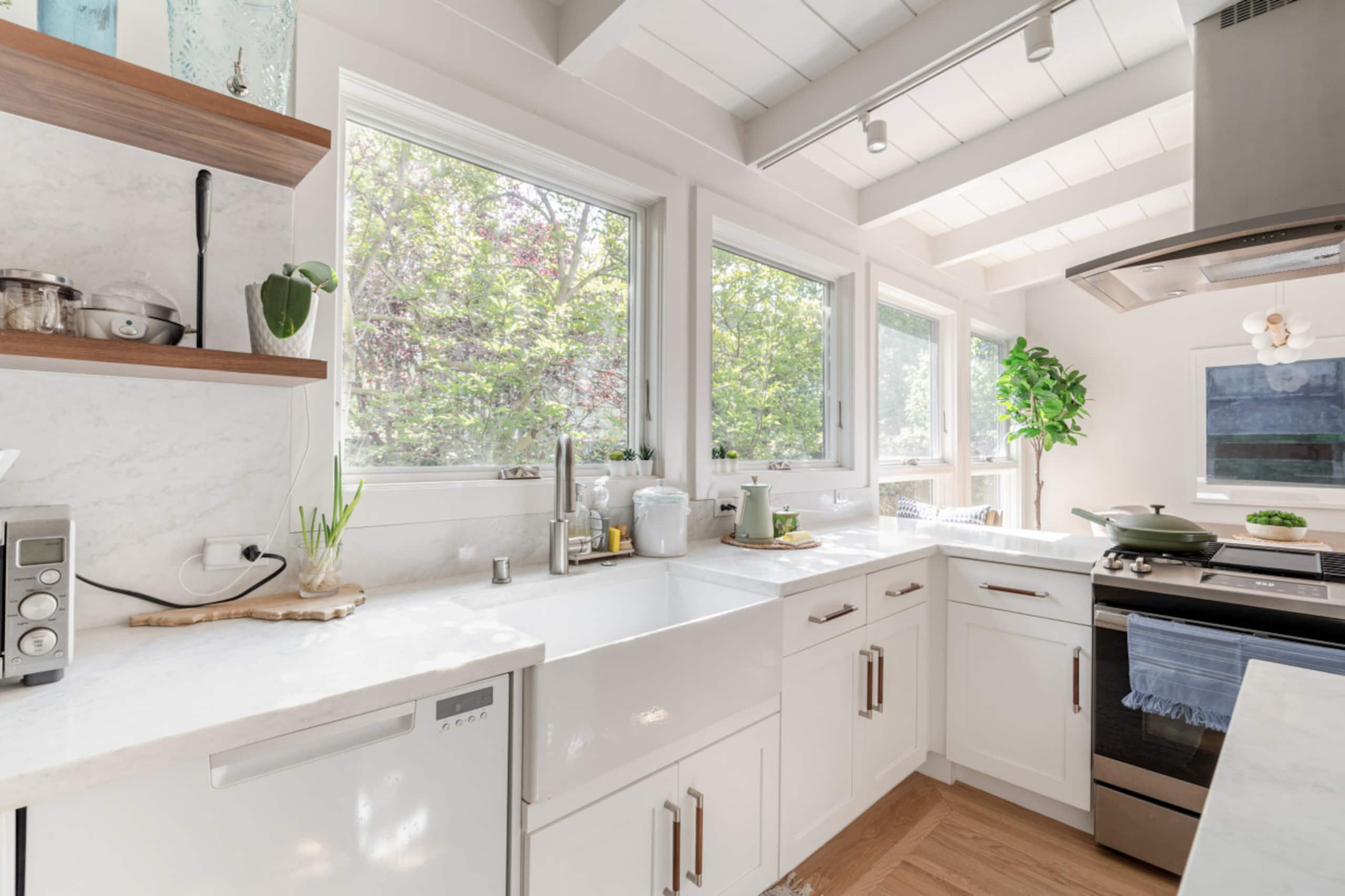 Home in San Francisco · ★4.87 · 3 bedrooms · 5 beds · 3 baths - Image 17
