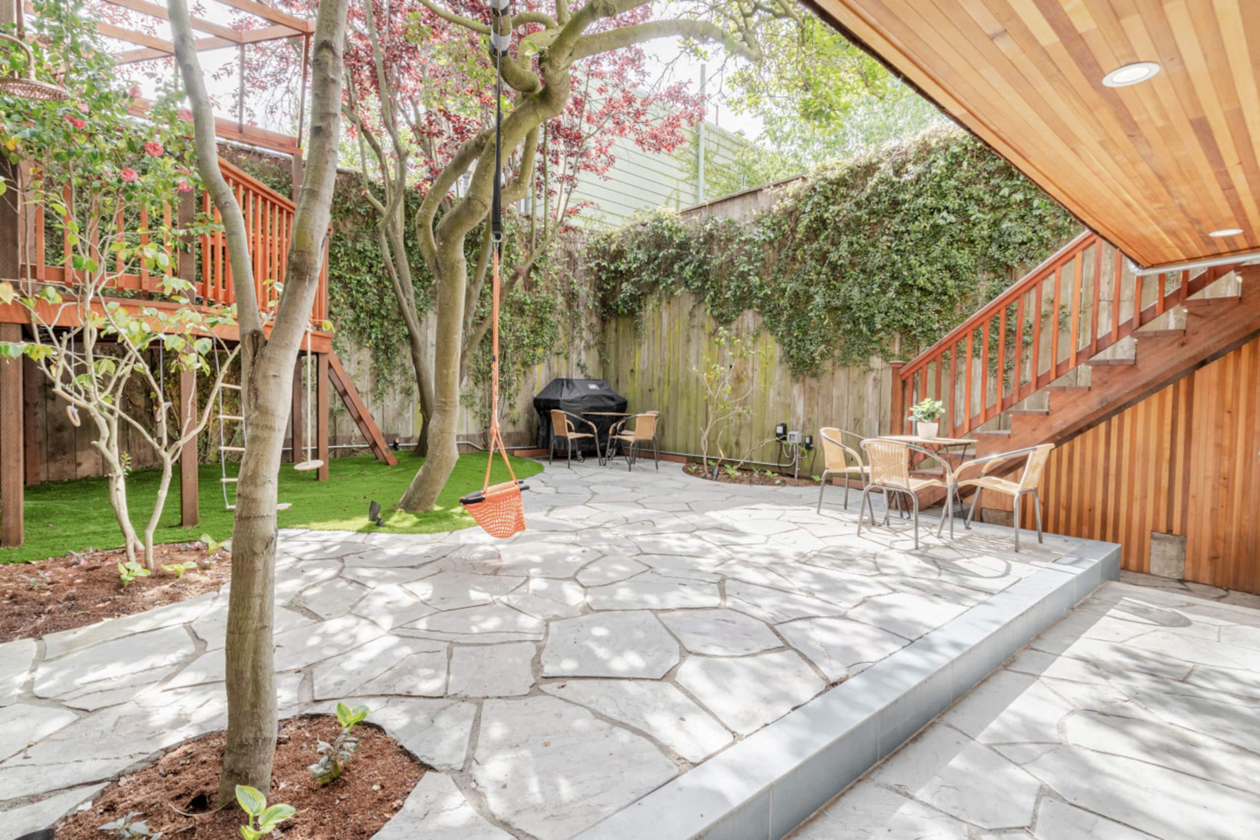 Home in San Francisco · ★4.87 · 3 bedrooms · 5 beds · 3 baths - Image 52