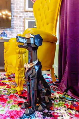 The Ultimate Hip-Hop Haven | Rooftop Patio gallery image 5