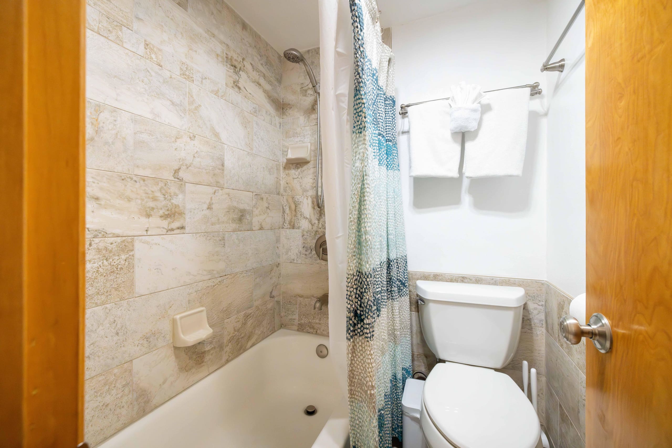 Condo in Kihei · ★4.91 · 2 bedrooms · 3 beds · 2 baths - Image 21