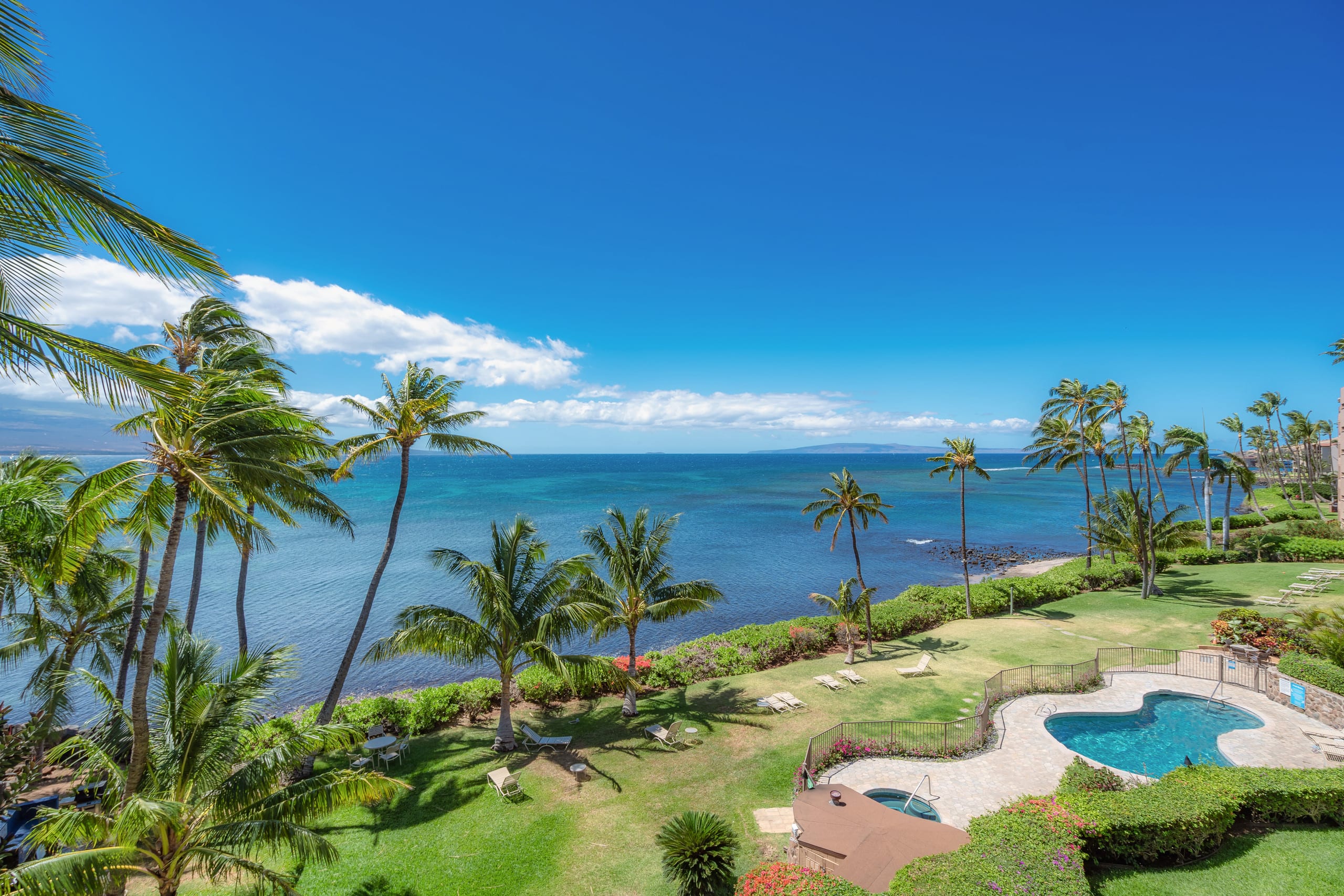 Condo in Wailuku · ★4.47 · 3 bedrooms · 5 beds · 2 shared baths - Image 22