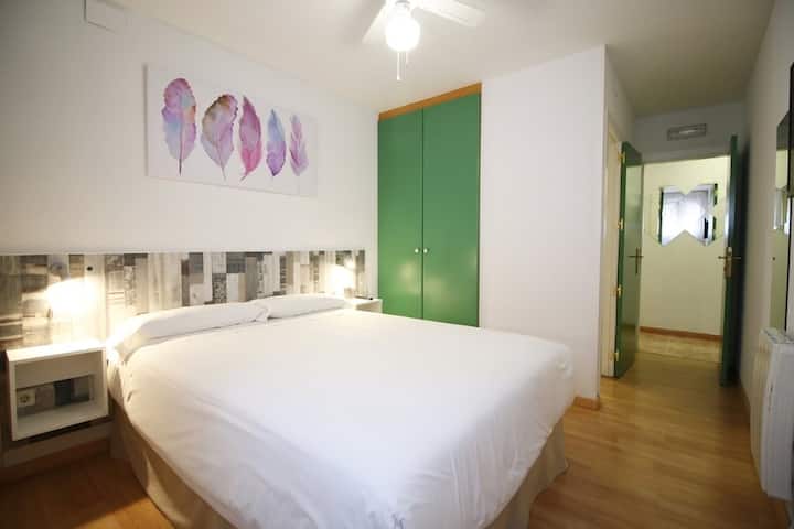 Chambre 3 avec Smart-TV et Salle de bain Privée