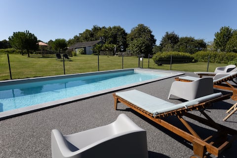 Quiet Country Apartment Pool