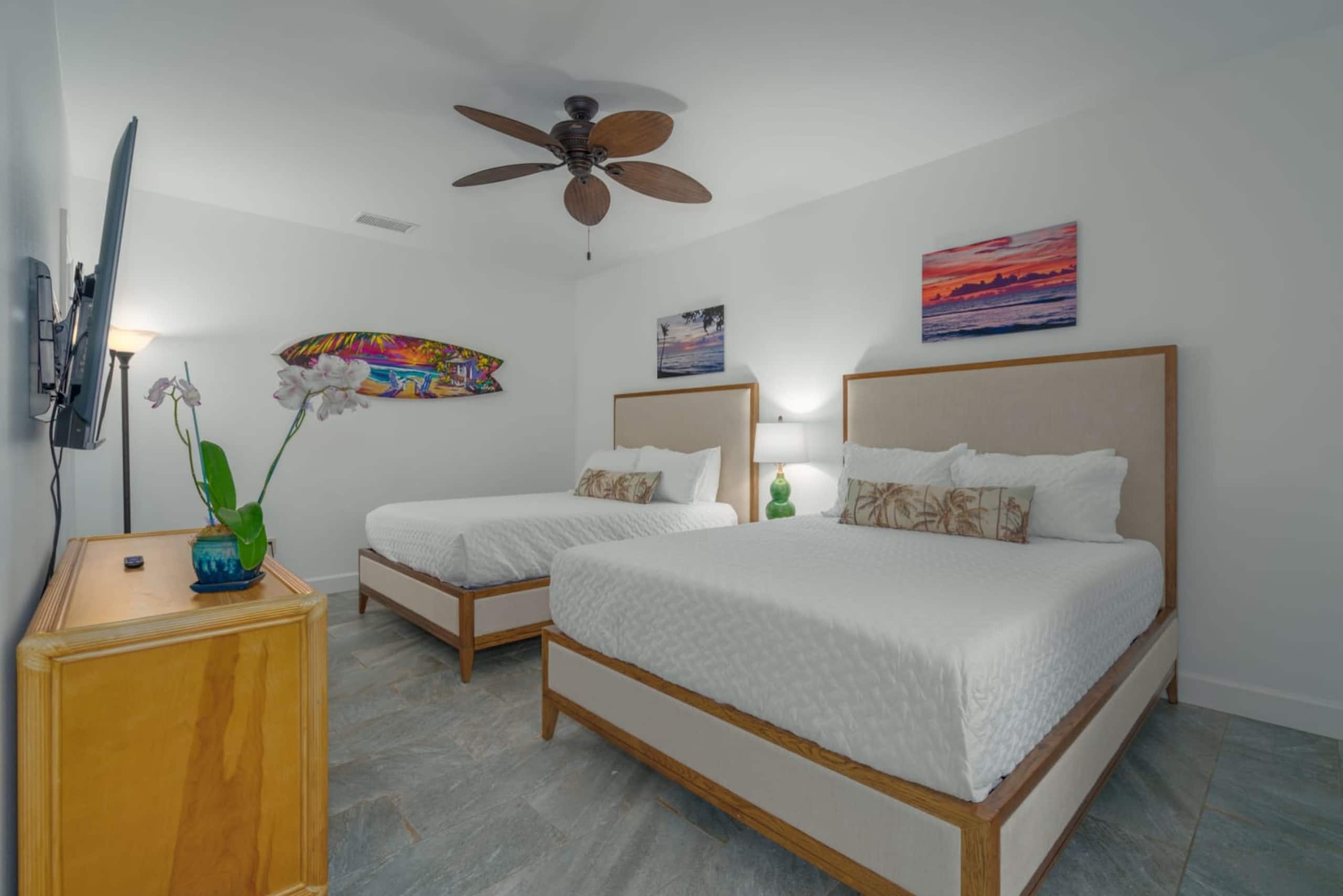 Home in Waimea · ★5.0 · 4 bedrooms · 6 beds · 3.5 private baths - Image 13
