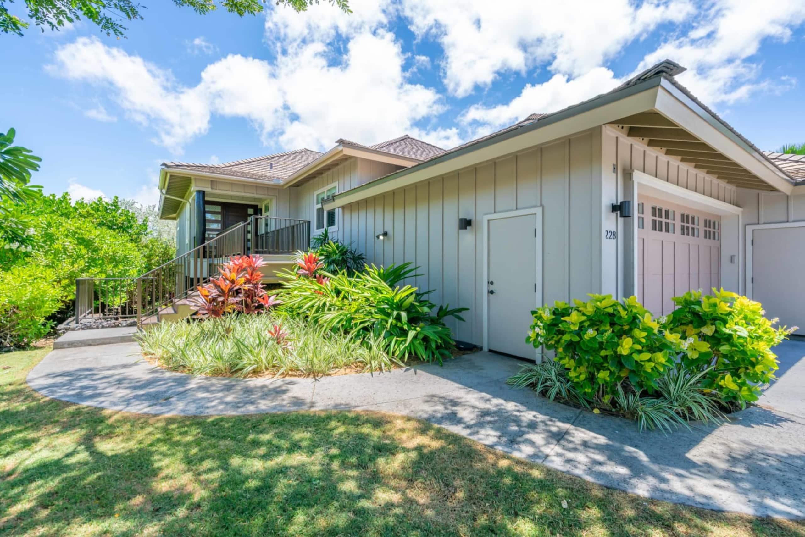 Home in Waimea · ★5.0 · 4 bedrooms · 6 beds · 3.5 private baths - Image 28