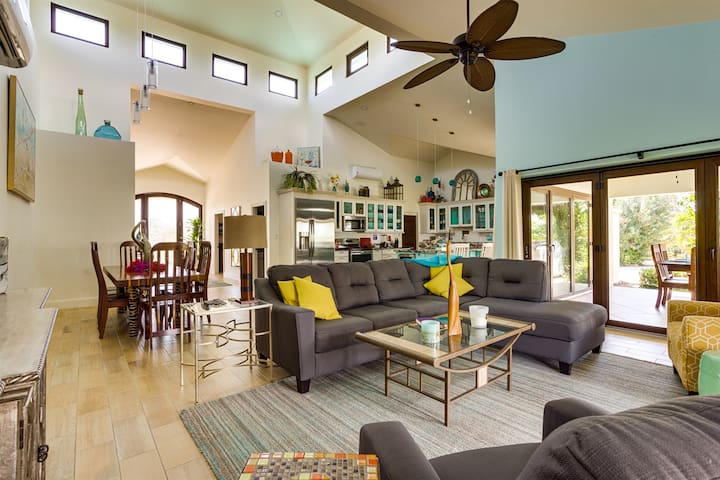 Luxury Home with Pool, Palapa & Elegant Decor gallery image 3