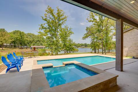Pool, Hot Tub & Views: Malakoff Gem on Cedar Creek