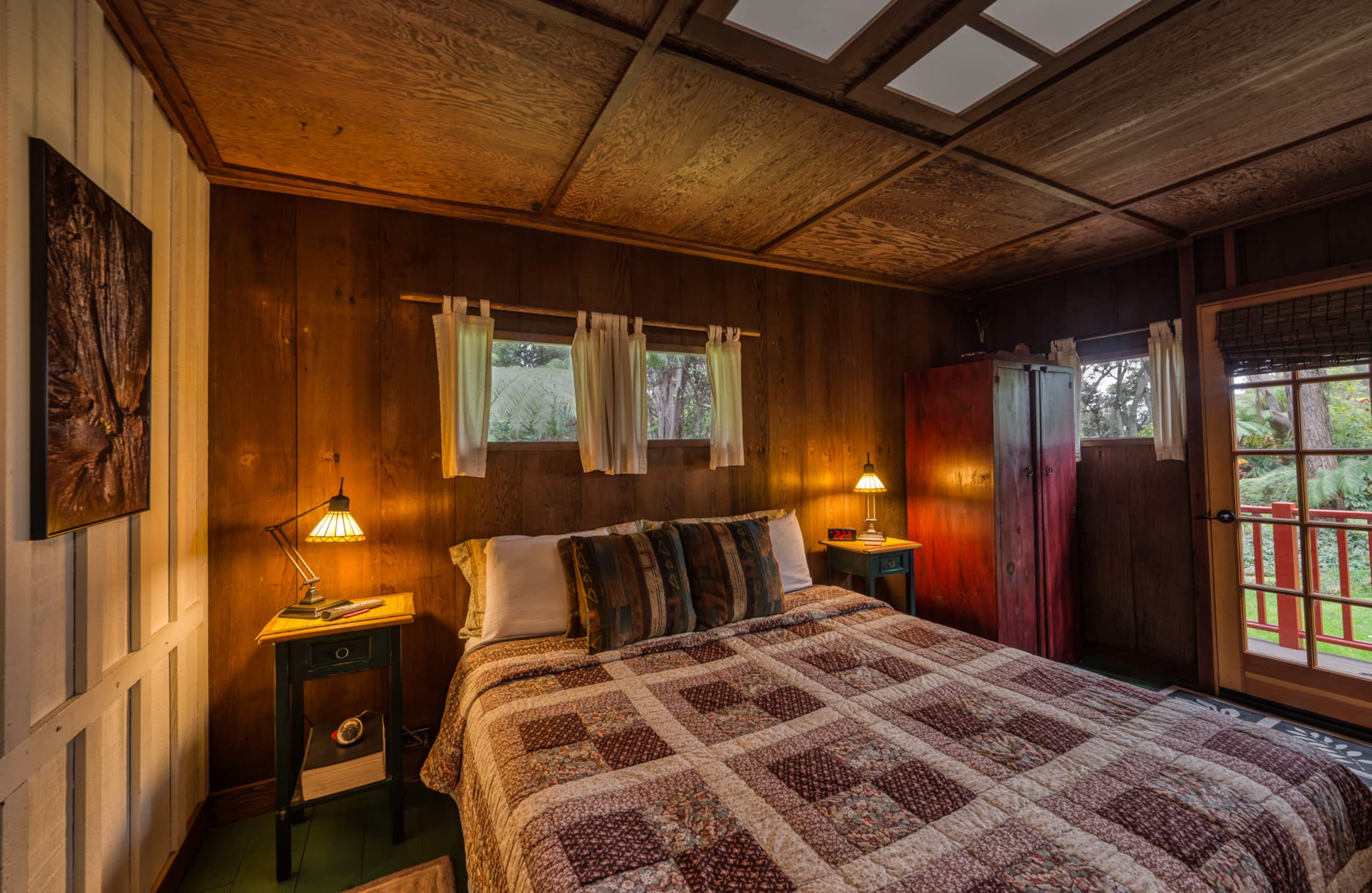 Cabin in Volcano · ★4.99 · 1 bedroom · 3 beds · 1 bath - Image 4