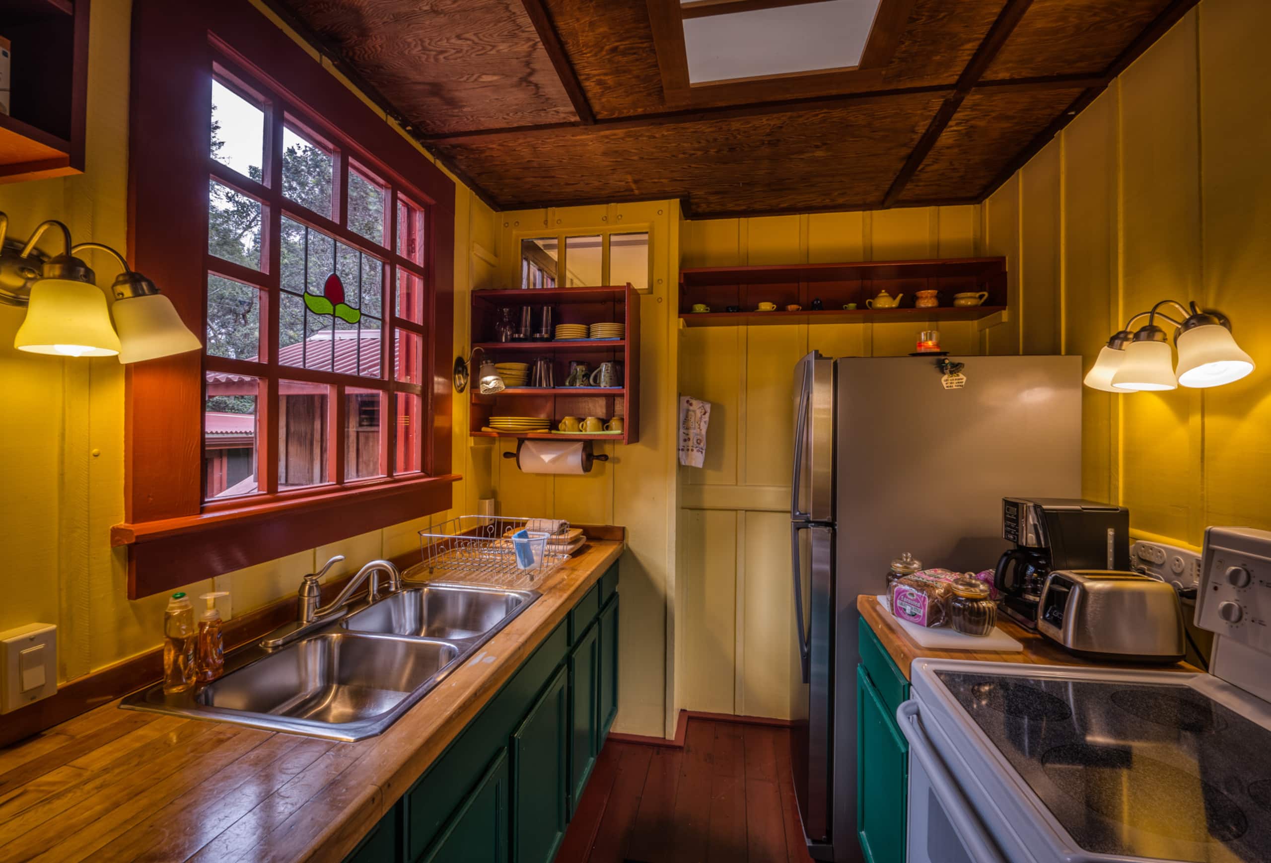 Cabin in Volcano · ★4.99 · 1 bedroom · 3 beds · 1 bath - Image 6
