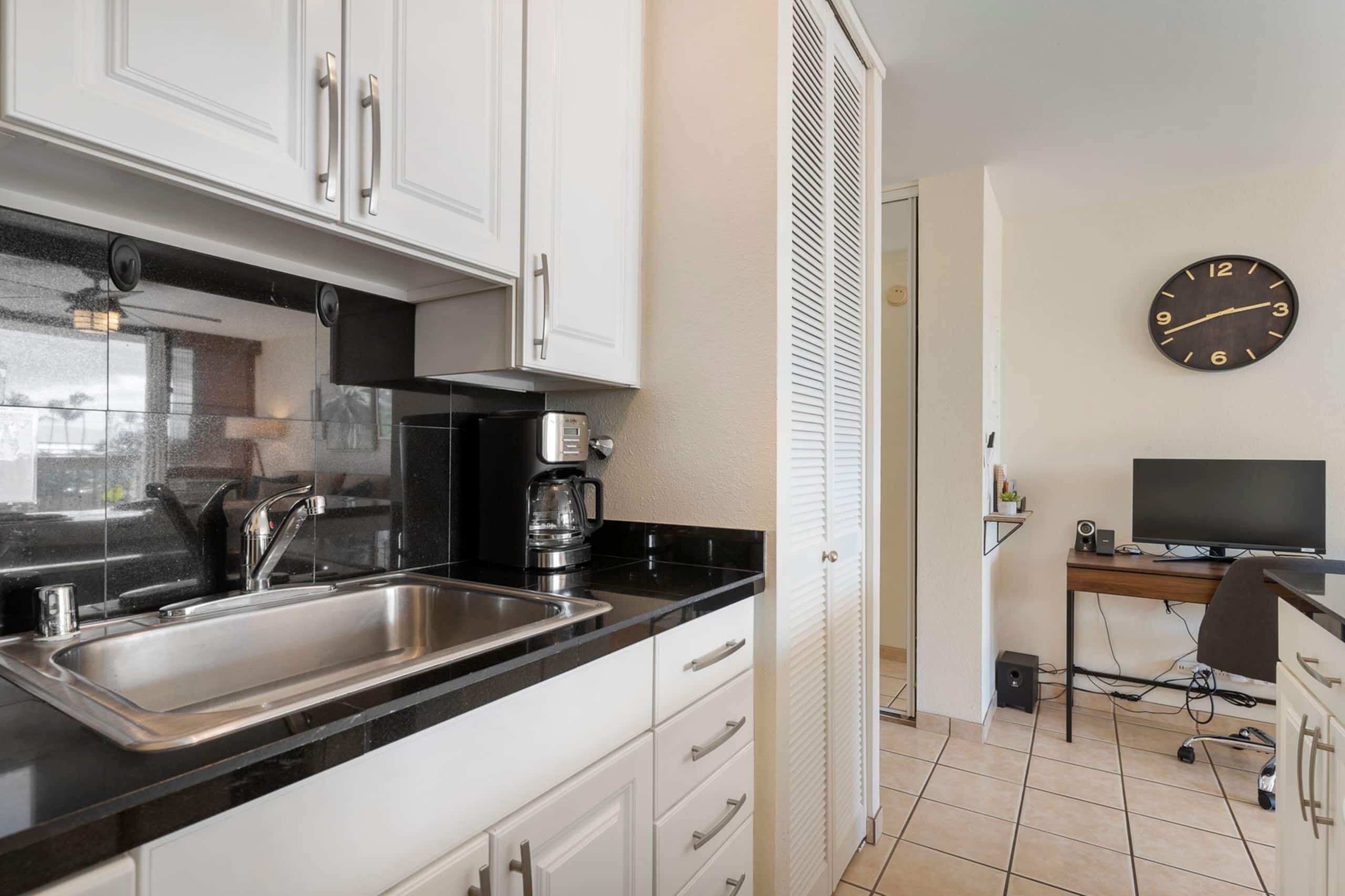 Condo in Kihei · ★4.88 · 1 bedroom · 2 beds · 1 private bath - Image 13