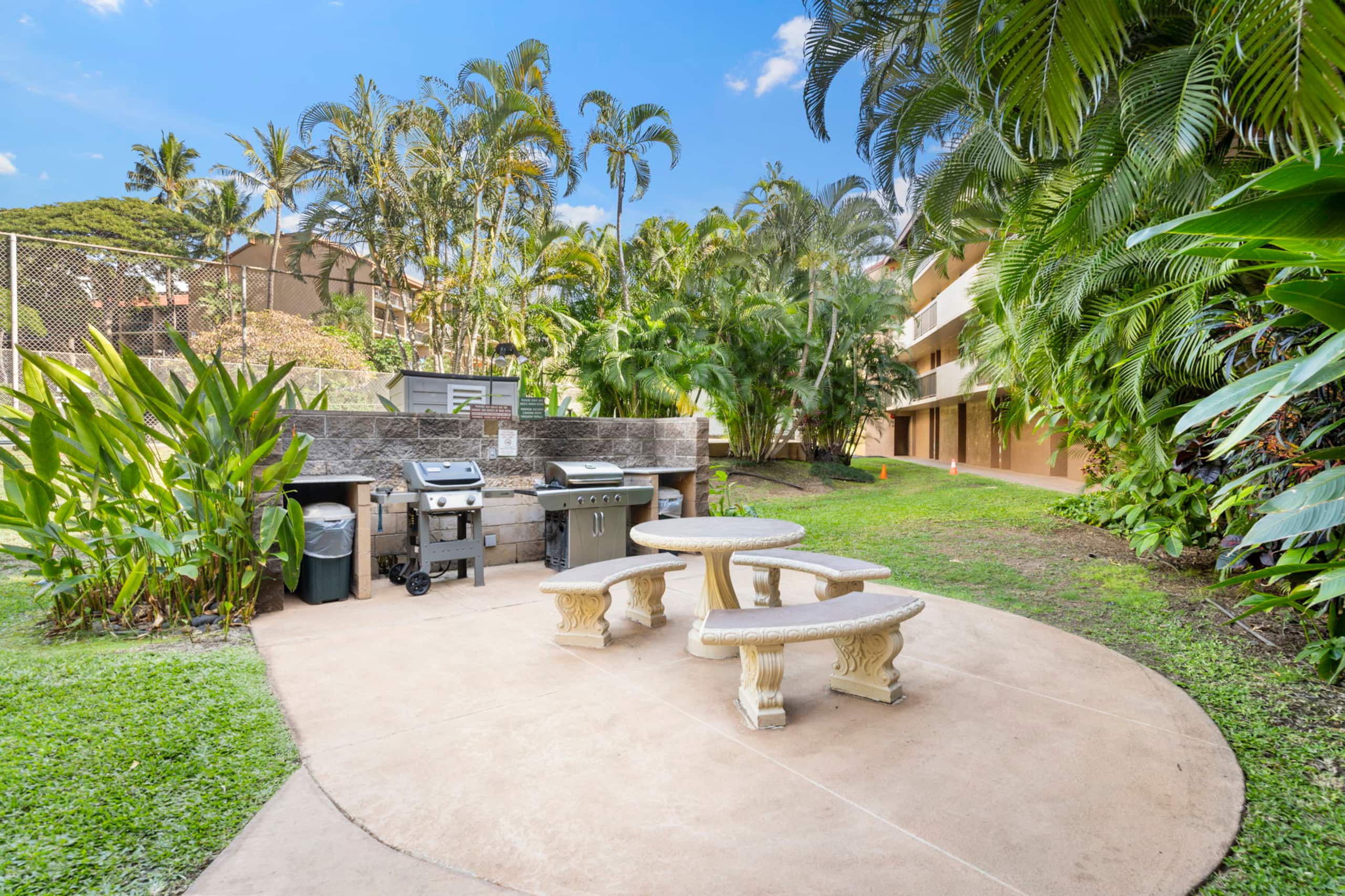 Condo in Kihei · ★4.88 · 1 bedroom · 2 beds · 1 private bath - Image 38