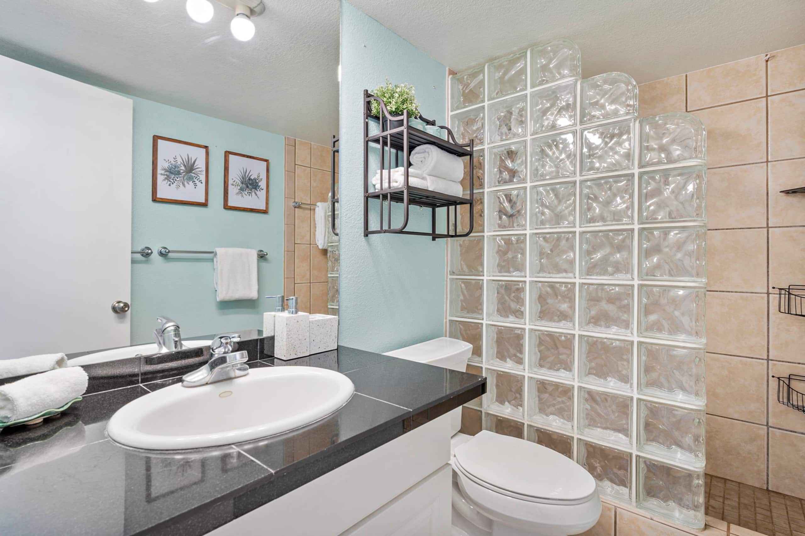 Condo in Kihei · ★4.88 · 1 bedroom · 2 beds · 1 private bath - Image 19