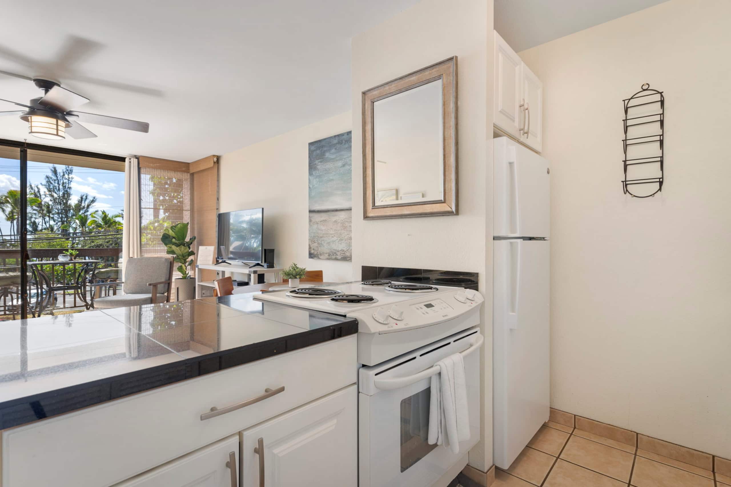 Condo in Kihei · ★4.88 · 1 bedroom · 2 beds · 1 private bath - Image 11