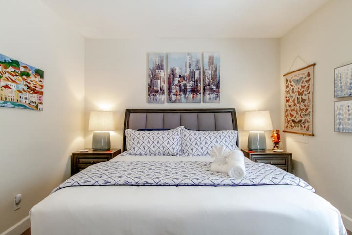 Cozy Green Hills Oasis | Pet-Friendly | Prime Area