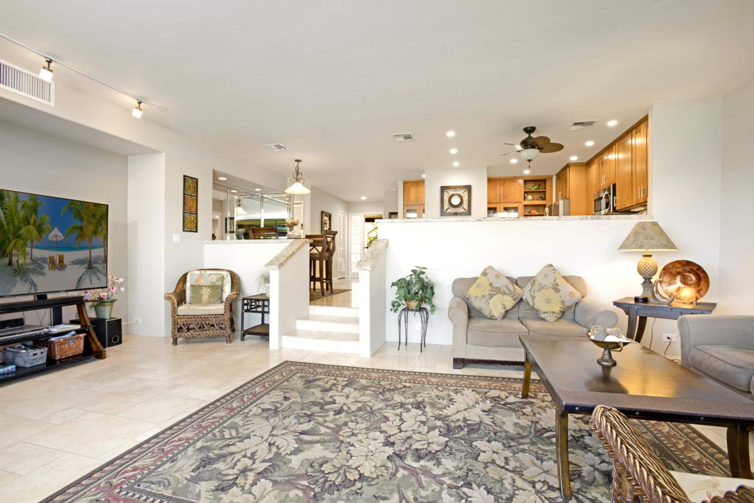 Condo in Lahaina · ★4.83 · 2 bedrooms · 3 beds · 2 baths - Image 11