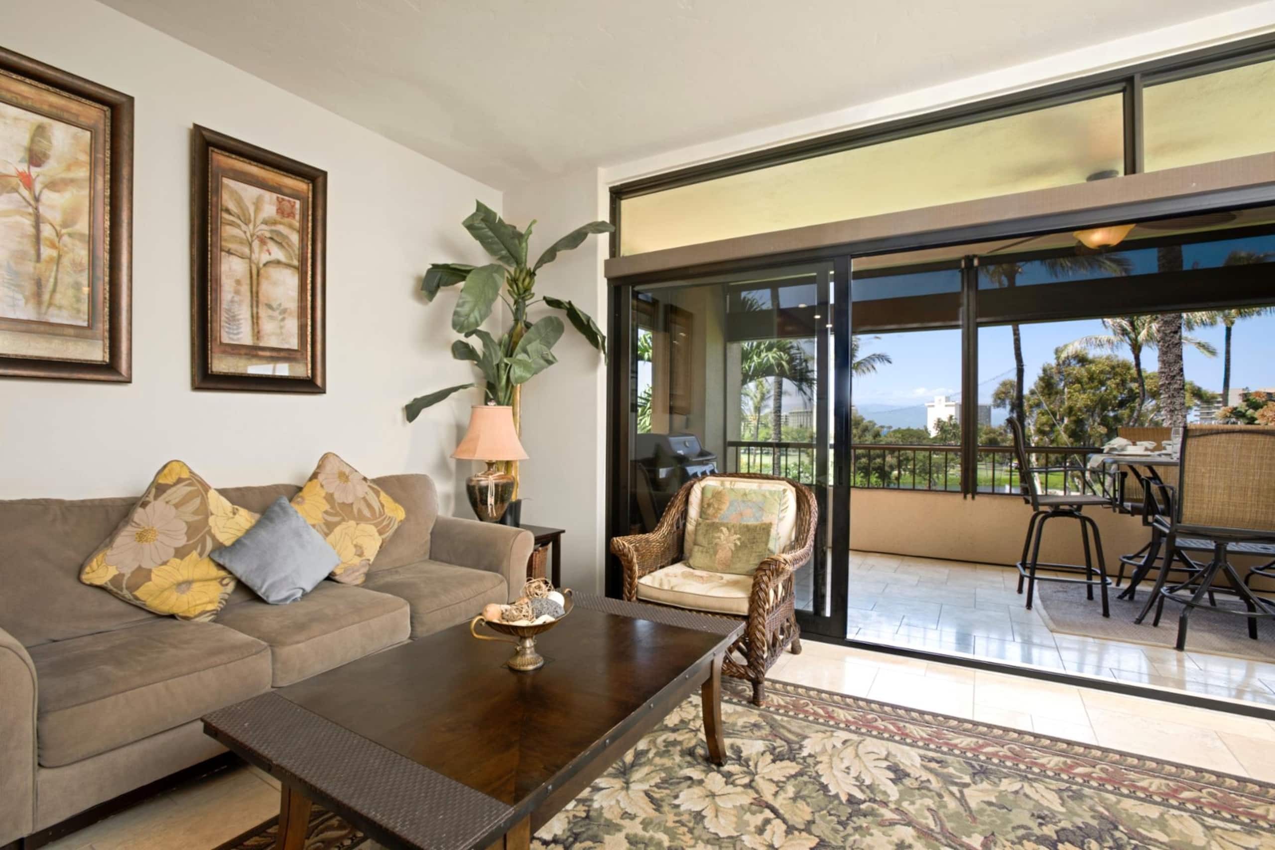Condo in Lahaina · ★4.83 · 2 bedrooms · 3 beds · 2 baths - Image 9