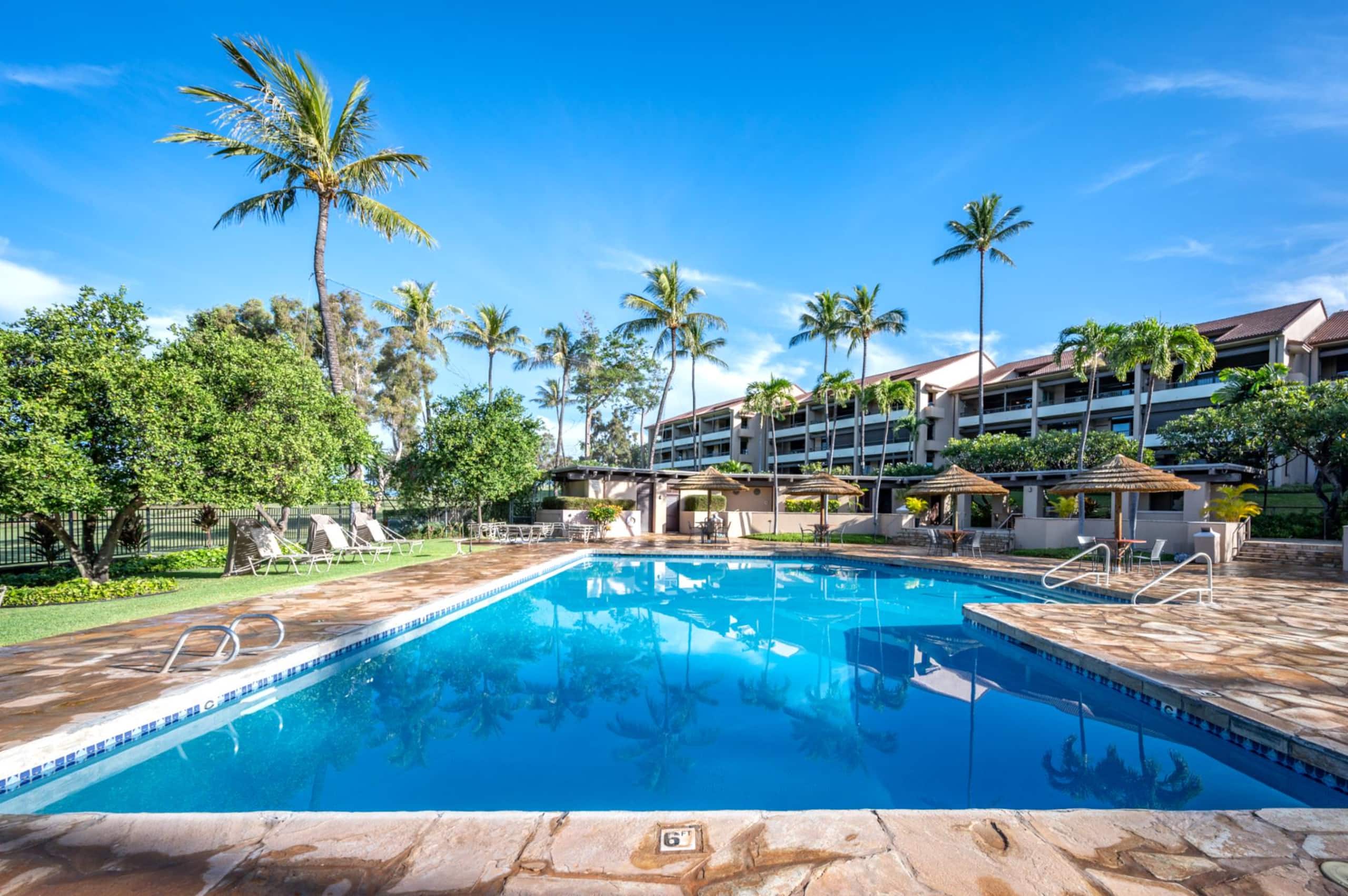 Condo in Lahaina · ★4.83 · 2 bedrooms · 3 beds · 2 baths - Image 8