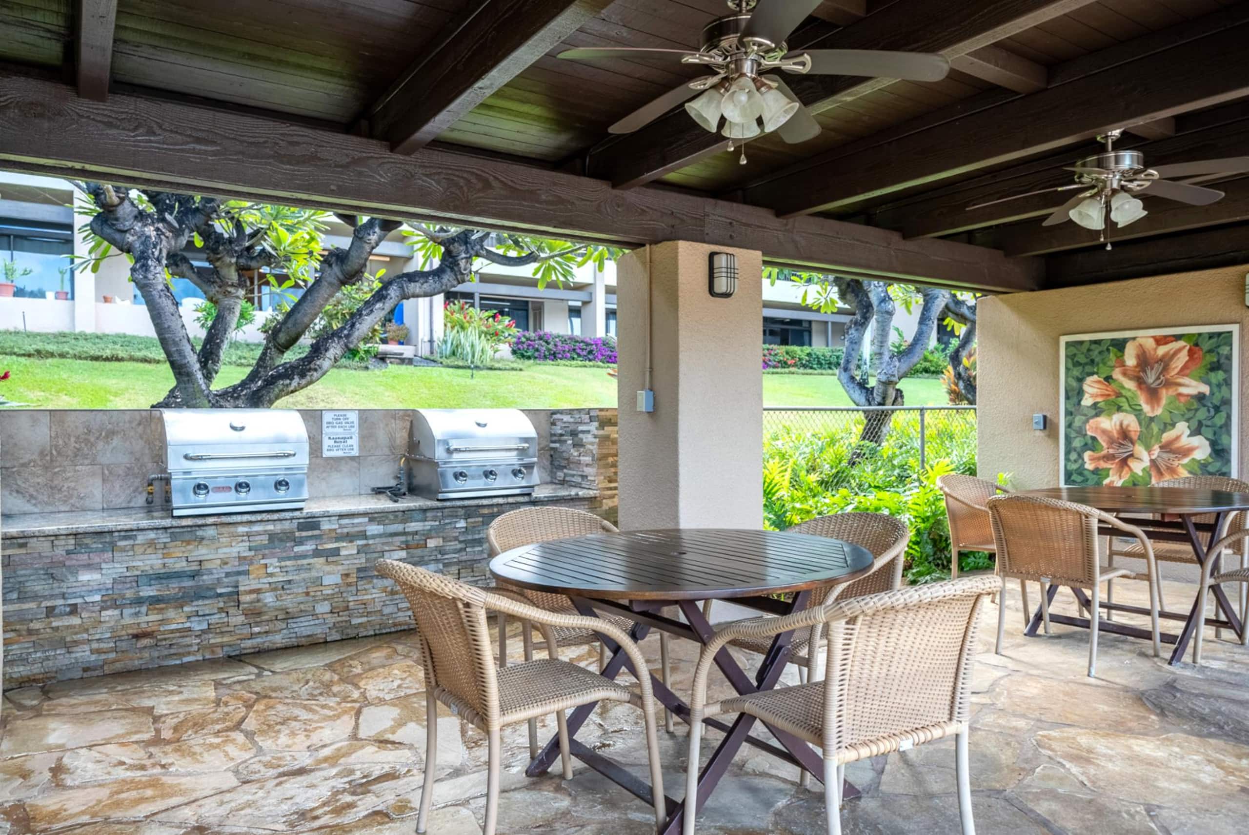 Condo in Lahaina · ★4.83 · 2 bedrooms · 3 beds · 2 baths - Image 14