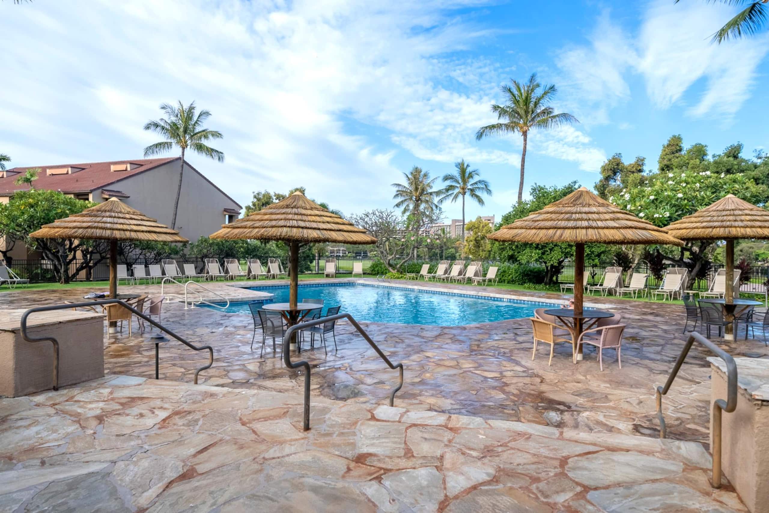 Condo in Lahaina · ★4.83 · 2 bedrooms · 3 beds · 2 baths - Image 12