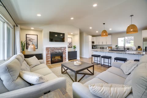 Modern Del Rey Oaks Retreat: 2 Mi to Monterey Bay!