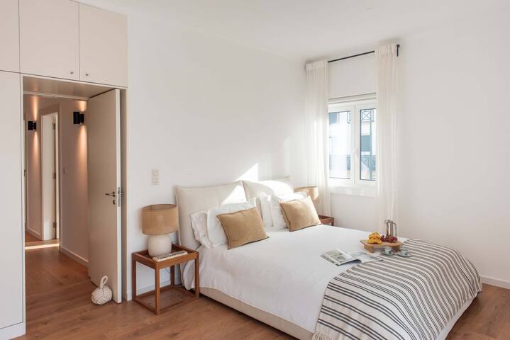 Luxury Ocean View House – Central Ericeira gallery image 4