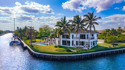 Holiday Estate