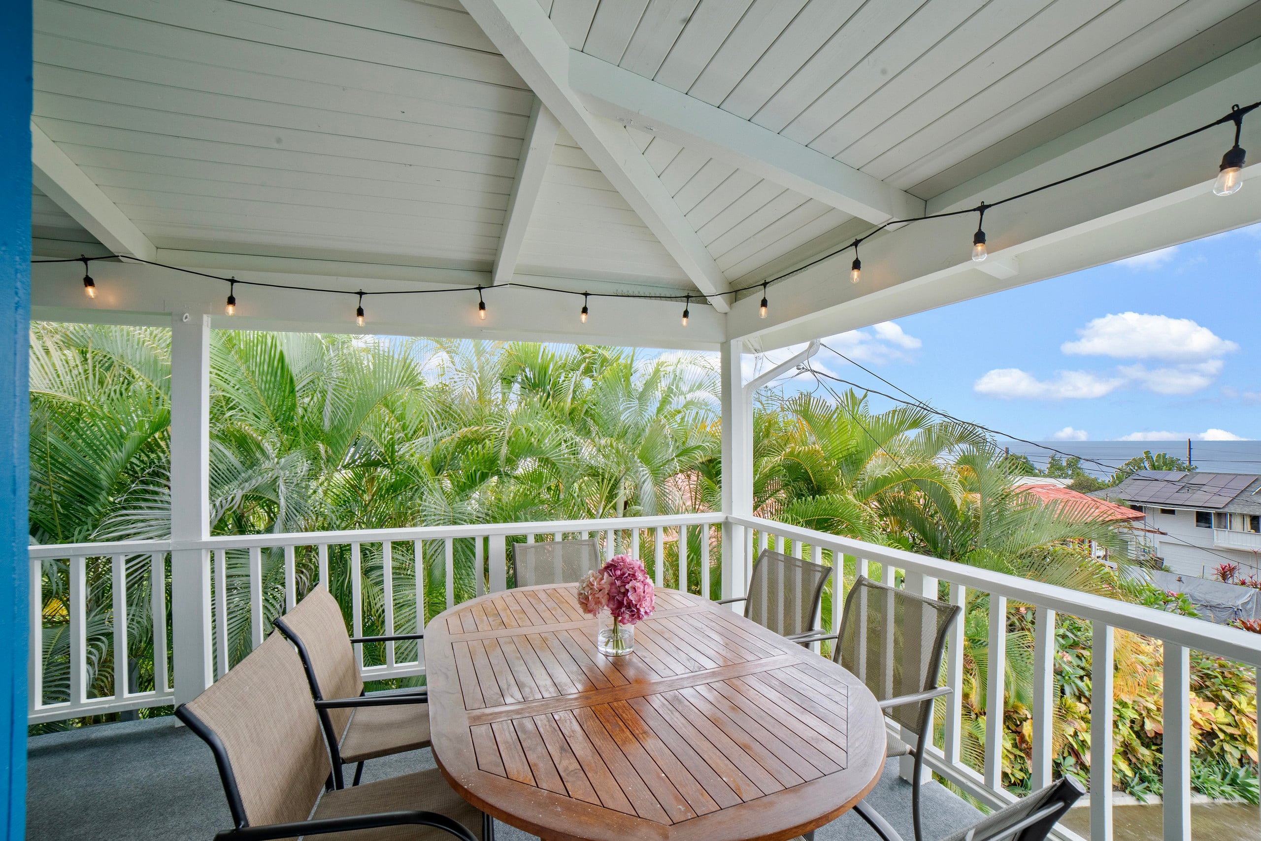 Home in Kailua-Kona · ★4.93 · 3 bedrooms · 7 beds · 3 private baths - Image 37