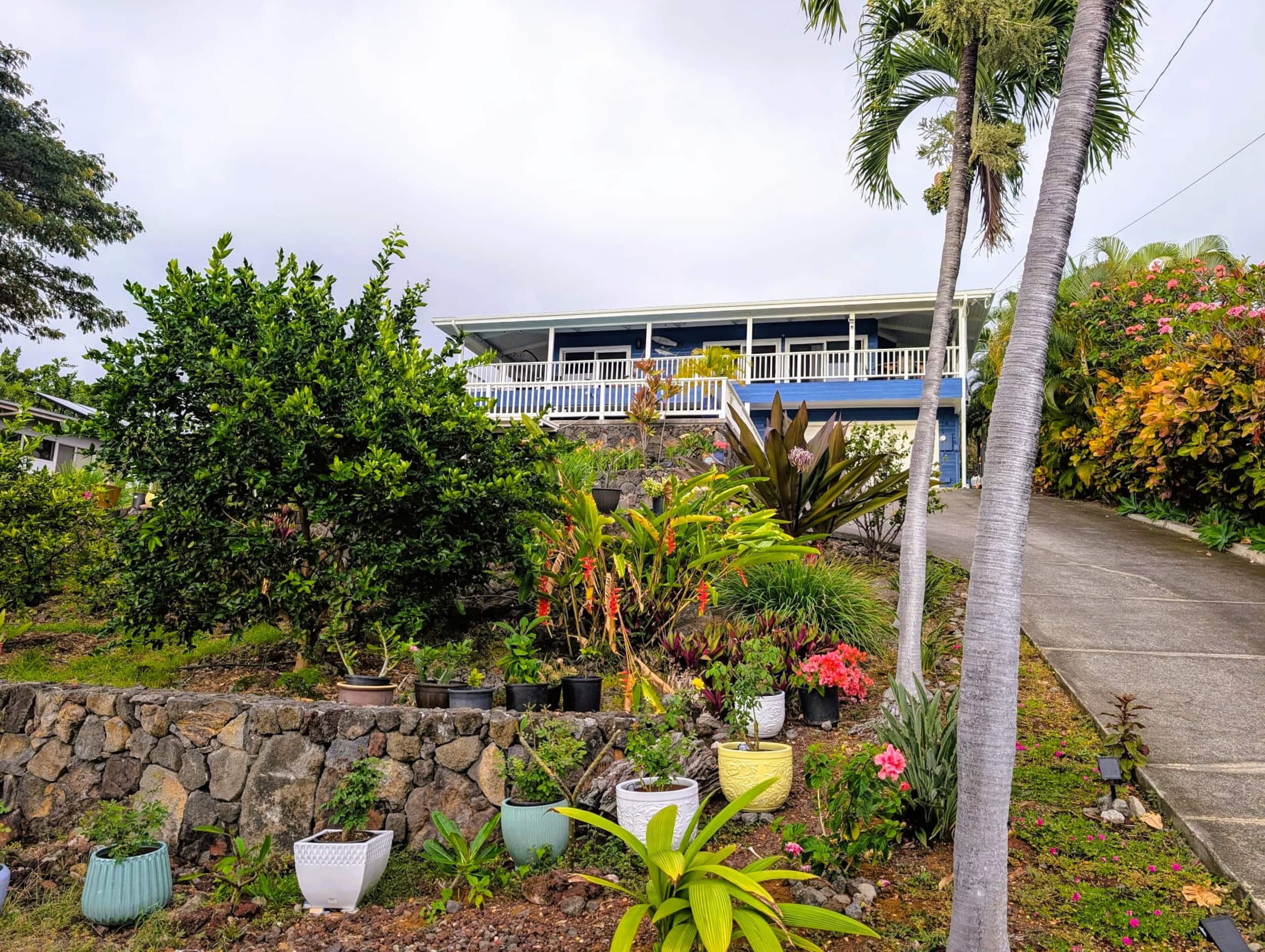 Home in Kailua-Kona · ★4.93 · 3 bedrooms · 7 beds · 3 private baths - Image 32