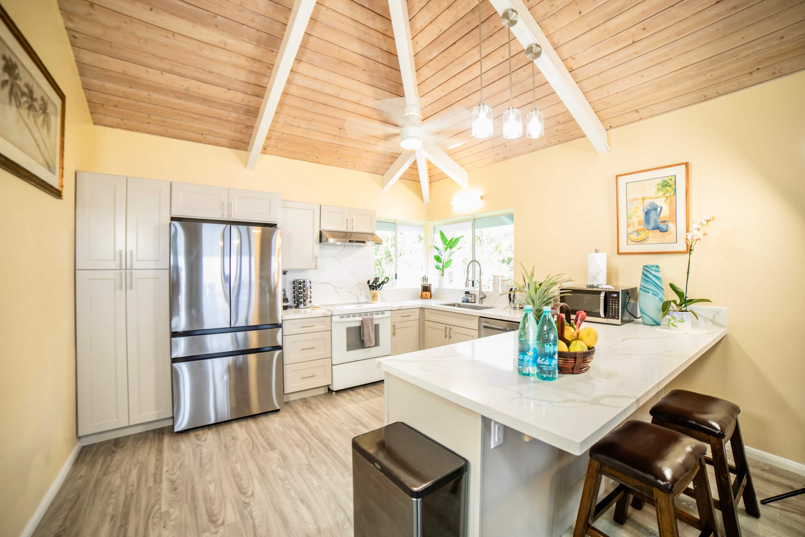 Home in Kailua-Kona · ★4.93 · 3 bedrooms · 7 beds · 3 private baths - Image 9