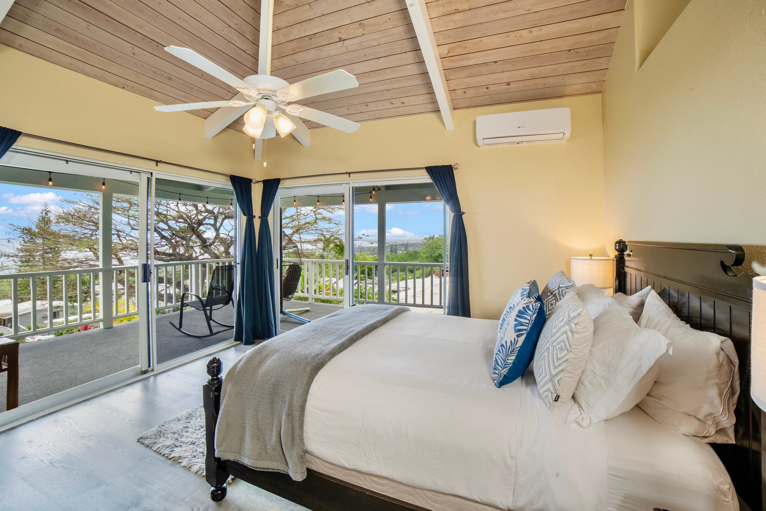 Home in Kailua-Kona · ★4.93 · 3 bedrooms · 7 beds · 3 private baths - Image 8