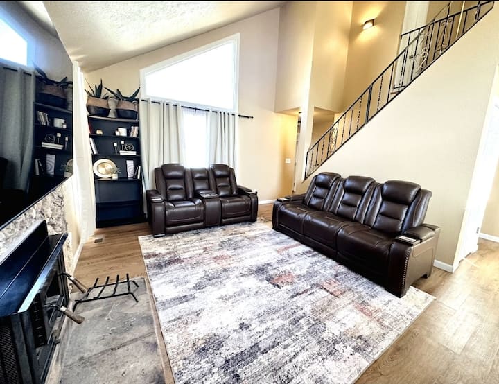 Cozy Cabin In The City Of Winnemucca + Gym - Winnemucca, NV