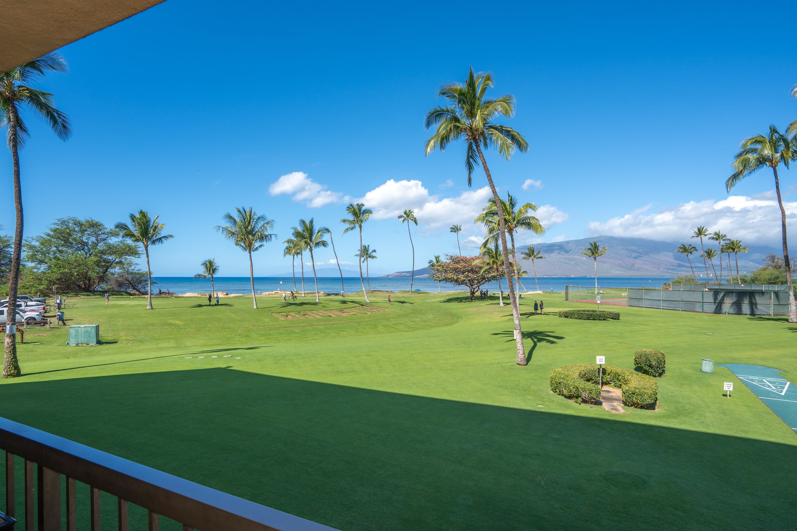 Condo in Kihei · ★4.83 · 2 bedrooms · 4 beds · 2 private baths - Image 35