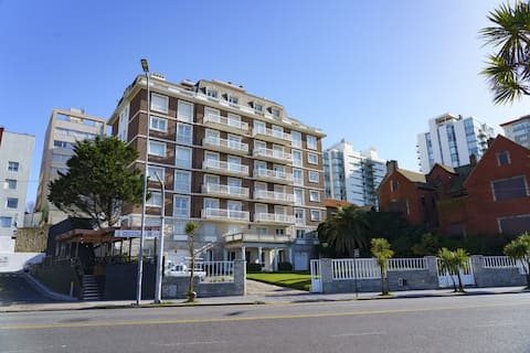 Oceanfront Style | Depto Claudia | Hello South