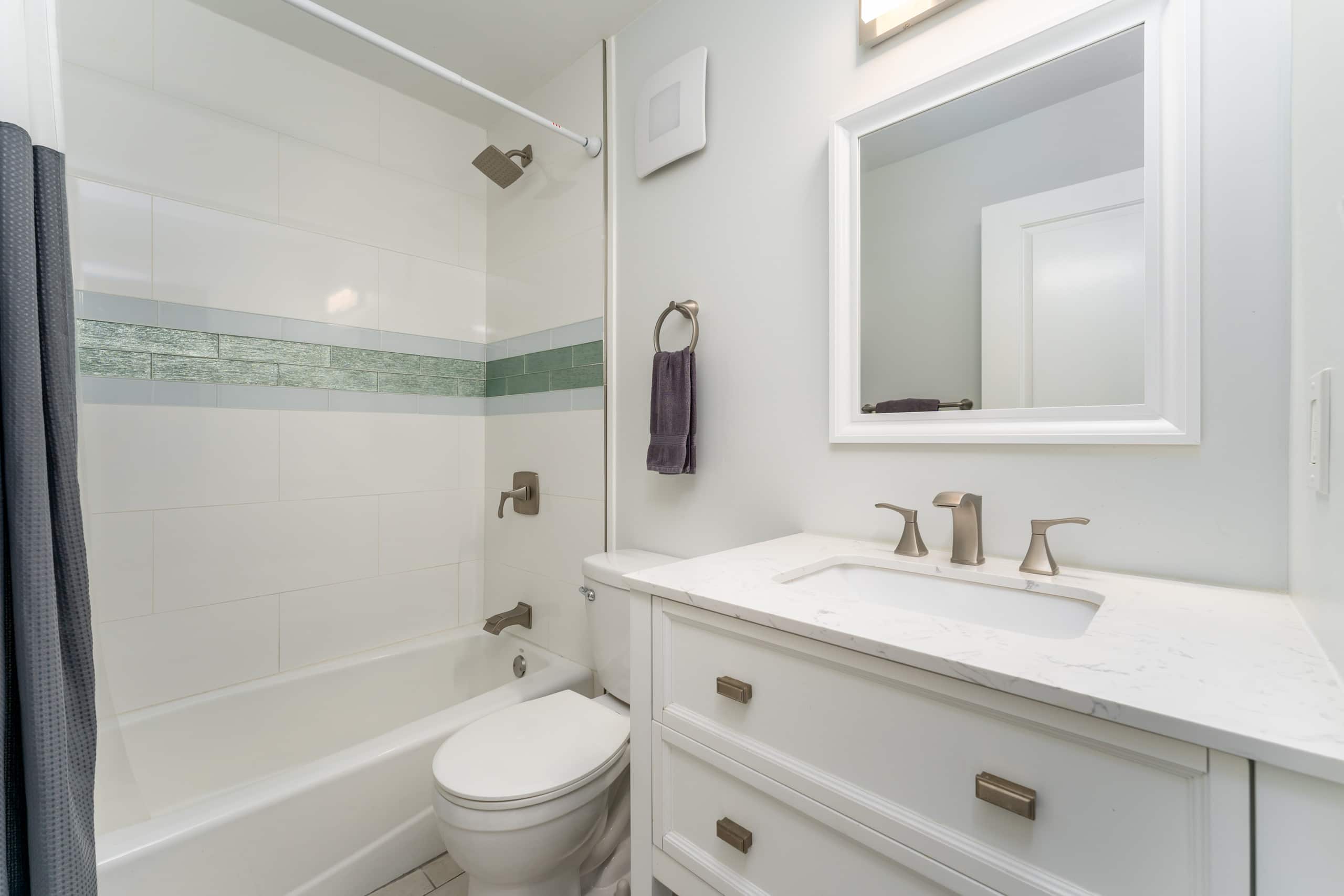 Condo in Lahaina · ★4.89 · 1 bedroom · 2 beds · 1 bath - Image 13