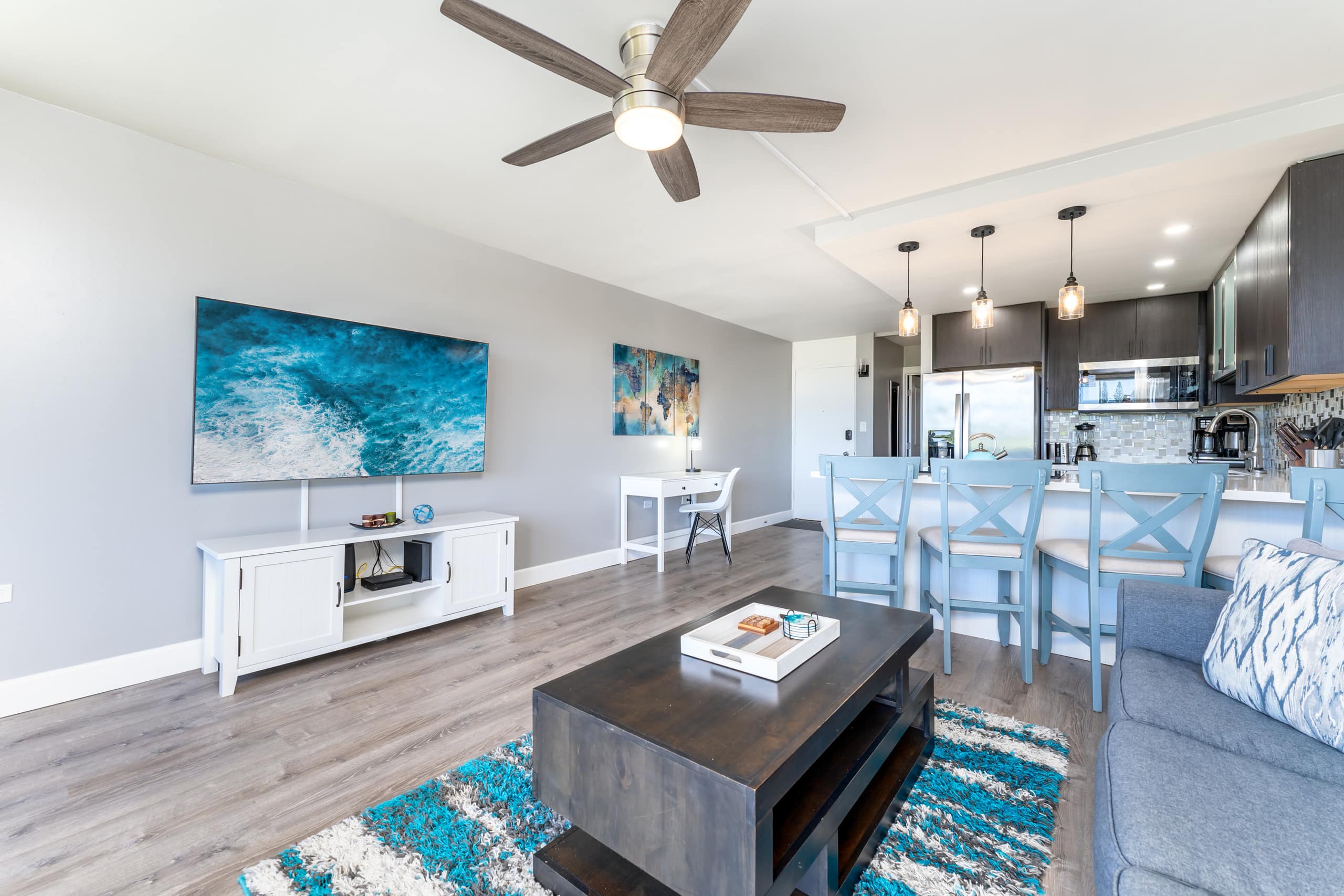 Condo in Lahaina · ★4.89 · 1 bedroom · 2 beds · 1 bath - Image 3