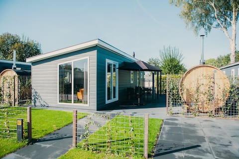 Top performing Airbnb: Veluwelodge XL with sauna | 6 people in Centrum Voorthuizen