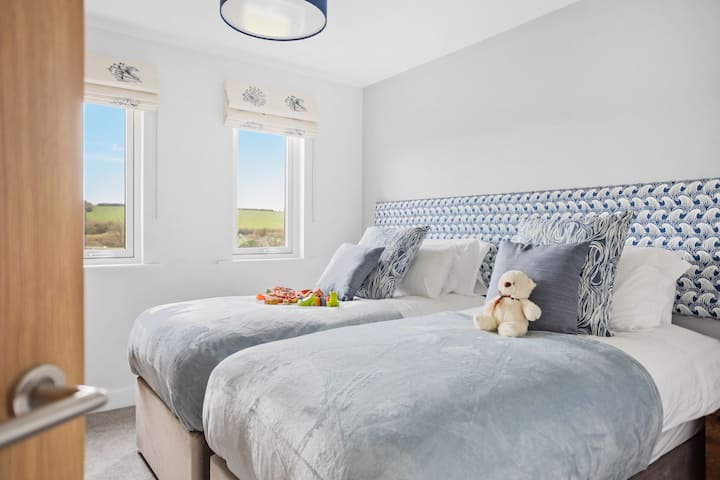 غرفة نوم توأم في الطابق الأرضي تطل على الوادي - غرفة نوم توأم في الطابق الأرضي والتي يمكن تكوينها في سرير سوبر كينغ - 9 ذا فيستا، ويلينغكوت