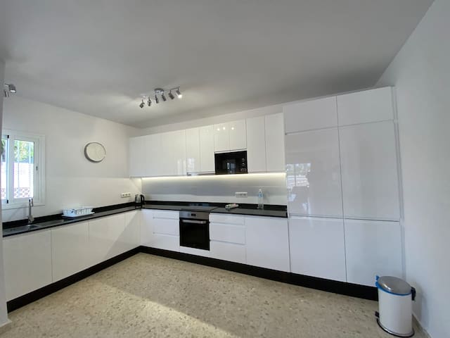 Smile House Rentals managed Airbnb listing 3