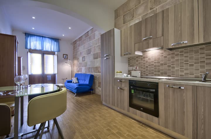 Welcoming Traditional Maltese Apartment - Malta