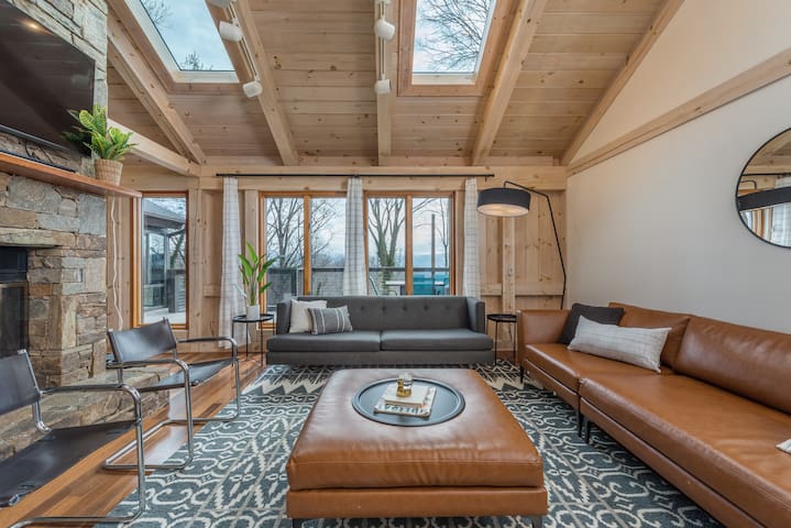 White Pine Retreat | Pet-friendly, Views, Near AVL