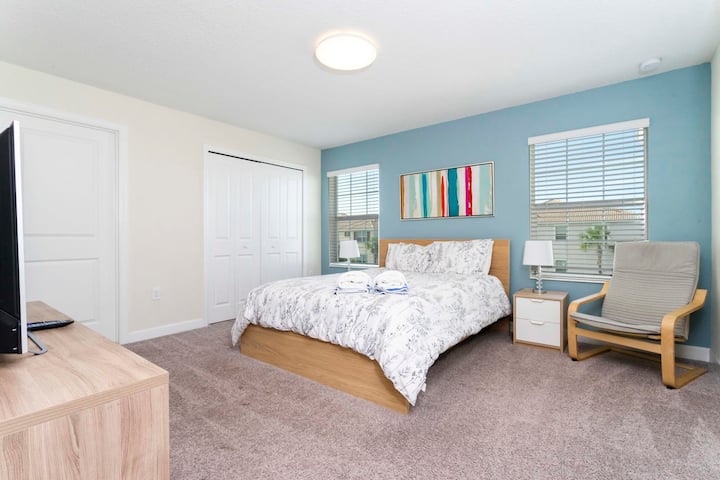 Kitanda aina ya Queen master suite