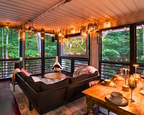 Popular Airbnb listing: Multi Family Treehouse! Hot Tub|Sauna|Theatre in Monteagle