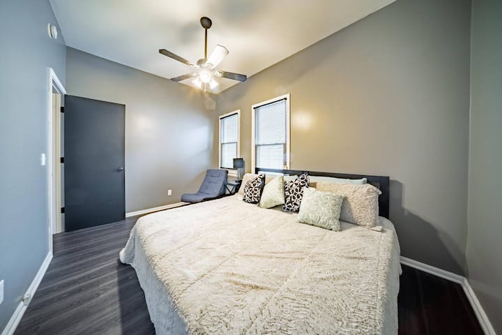 Time for some much needed rest? Head to bedroom number one and be greeted by a king sized bed ready to transport you into a dream world of relaxing and refreshing vibes.