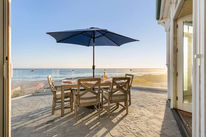 Malibu Dunes by Fieldtrip | Private Beach Backyard gallery image 2