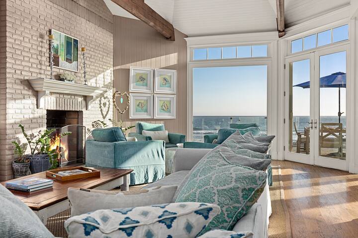 Malibu Dunes by Fieldtrip | Private Beach Backyard gallery image 5