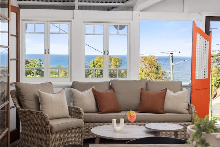 Pet Friendly Summer Beach House In Coolum - Coolum Beach