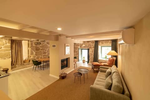 Casa Poesia - Santar, Portugal