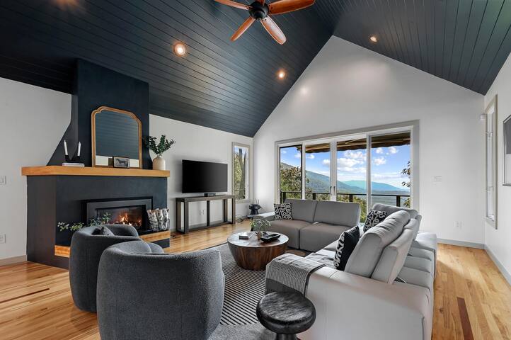 Five Bedroom Gameroom Hot Tub StarLink gallery image 4