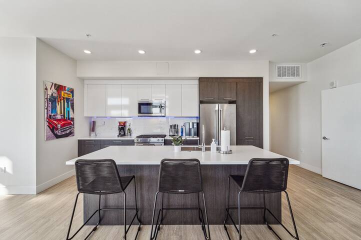 The Penthouse | Espadin LoHi gallery image 3