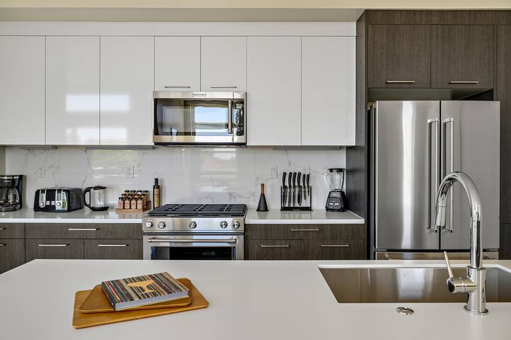 Lofted Living | Espadin LoHi gallery image 3